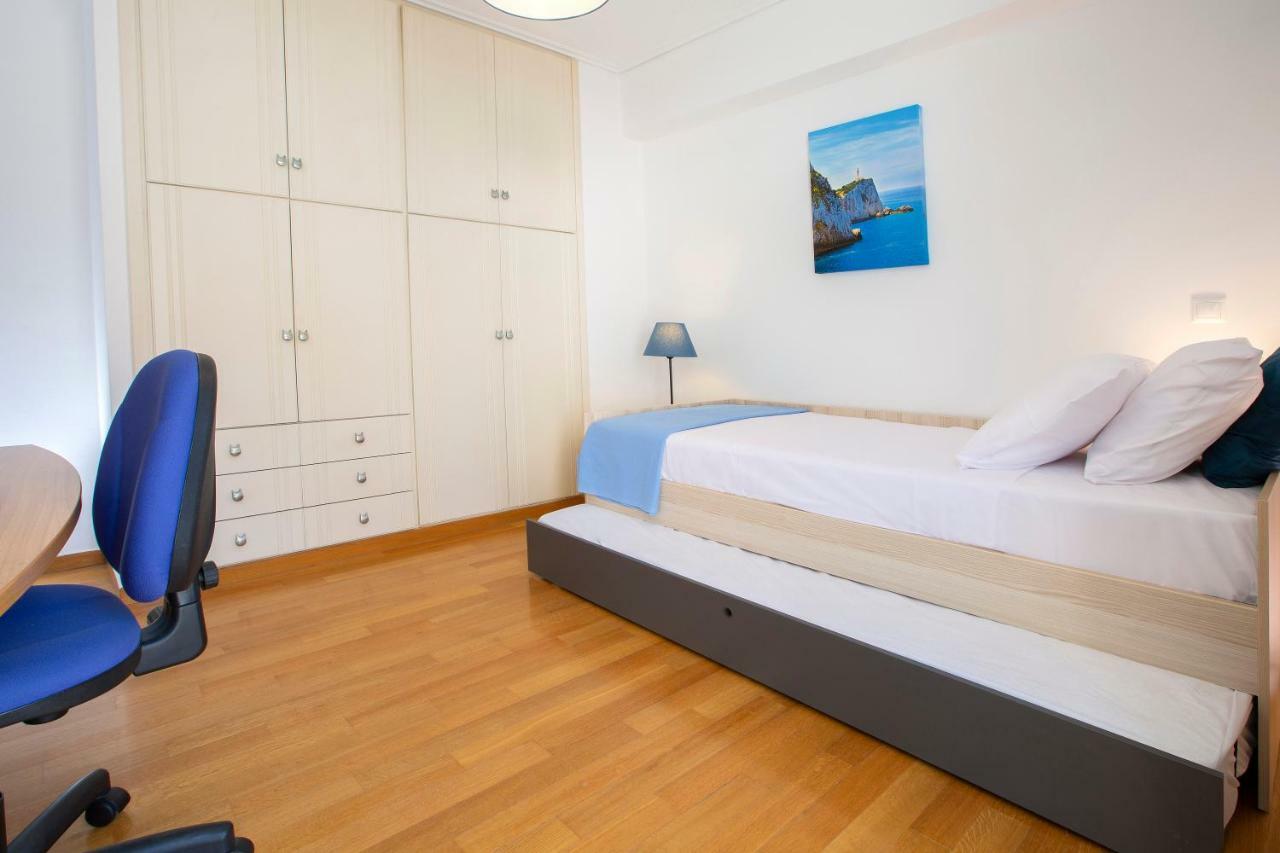 Zeas Apartment Пирея Екстериор снимка