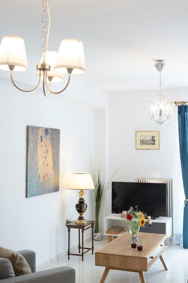 Zeas Apartment Пирея Екстериор снимка